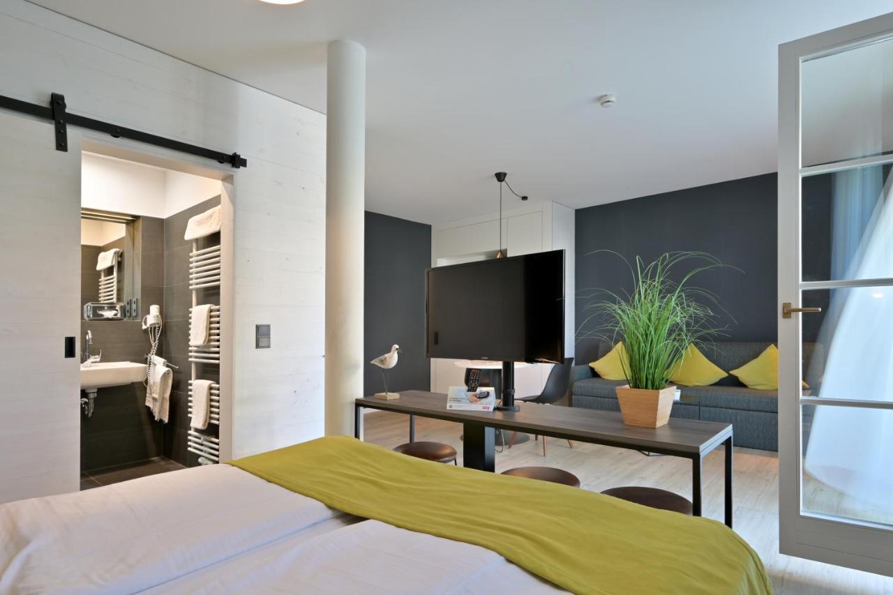 Hotel- & Ferienanlage Kapitaens-Haeuser Бреге Екстериор снимка