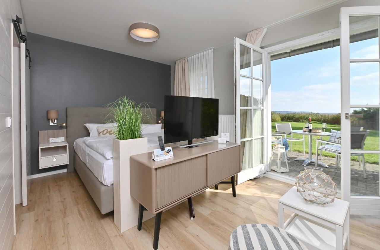 Hotel- & Ferienanlage Kapitaens-Haeuser Бреге Екстериор снимка