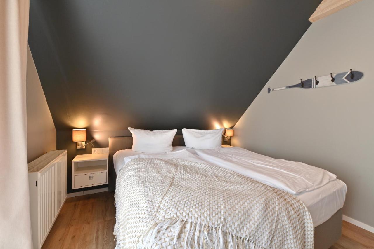 Hotel- & Ferienanlage Kapitaens-Haeuser Бреге Екстериор снимка